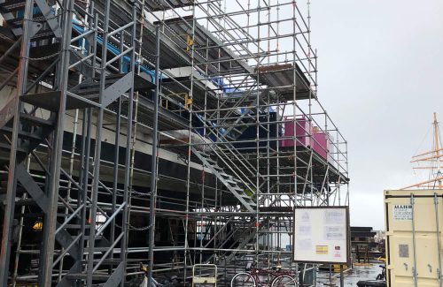 large set of scaffold with stairs